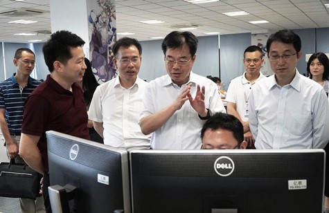 江苏省委网信办、省委宣传部领导赴威廉体育科技园调研重点企业