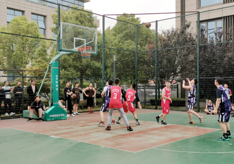 “立信杯”篮球争霸赛在威廉体育科技园举行